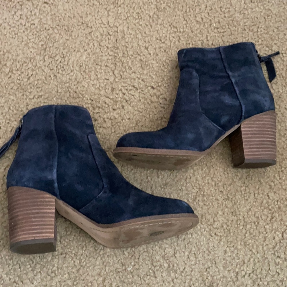 Splendid Deep Blue Suede Ankle Booties